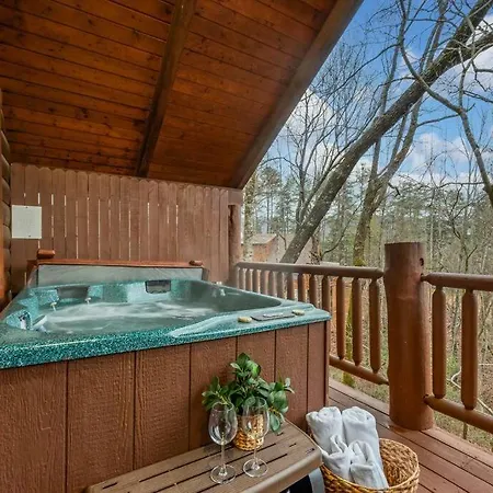 Log Cabin, Hot Tub, Fireplace, Pool Table & Views! Sevierville Exterior photo